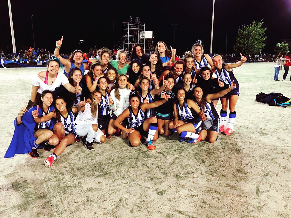 joseponce6's tweet photo. Daleeeeee campeonnnnnn!!! 🔵⚪️⚫️ #orgulloCpc https://t.co/egWCmqe4Na