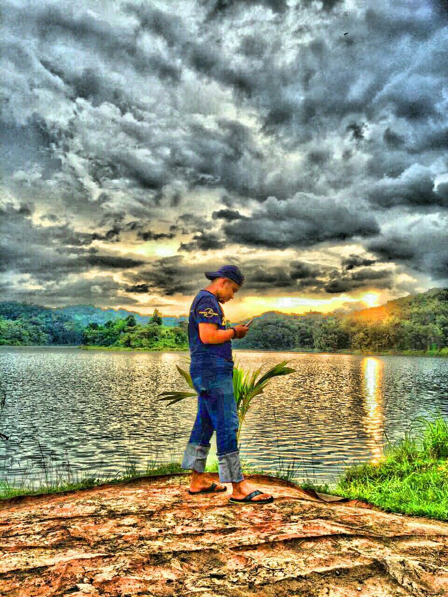 sofia_cheman's tweet photo. Sya harap suatu hari nanti mak awak mak sy juga🙈😝 https://t.co/O6ZGnkwJkK