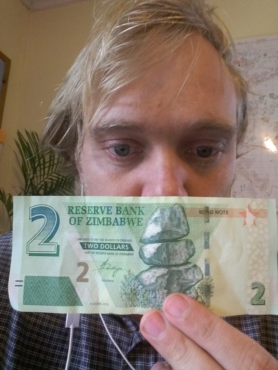 DaviesHarry's tweet image. Not a currency says RBZ. Sure looks like a currency to me. All the features are there. Oh ya, except it won't hold any value. #BondNotes