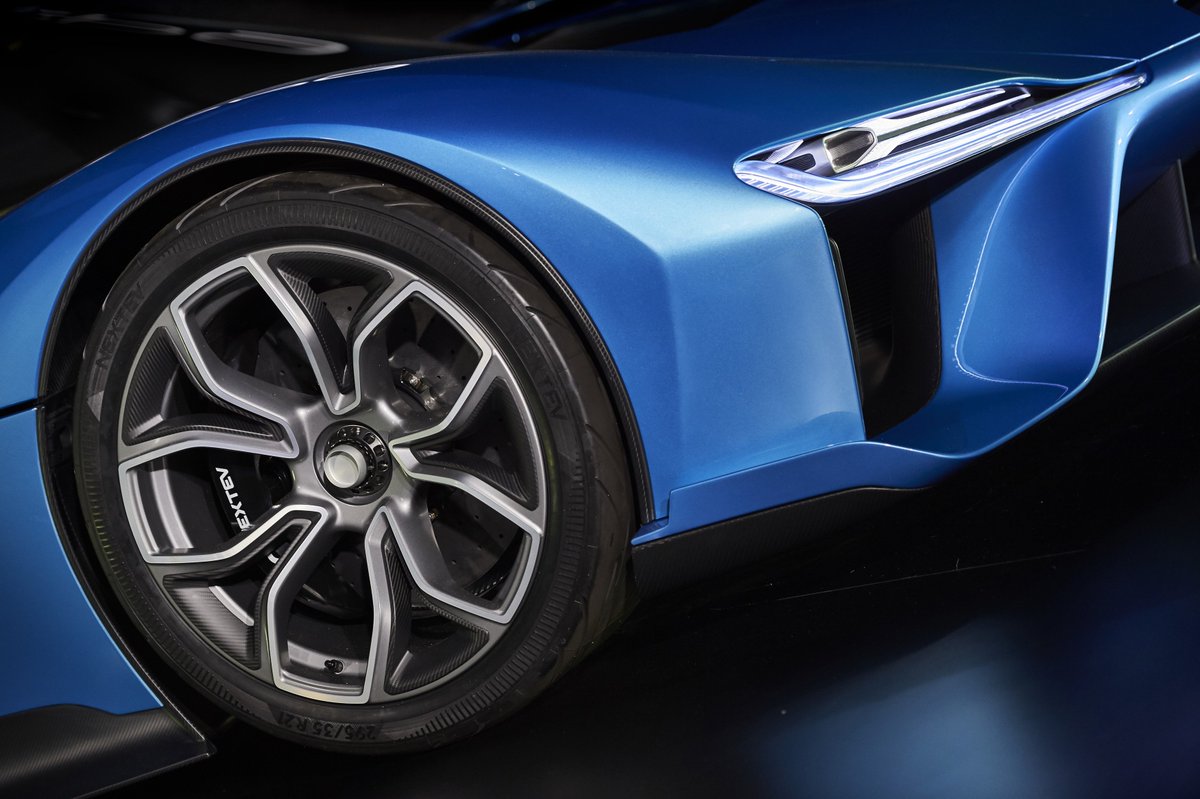 NIOGlobal's tweet photo. This time last week we were about to unveil the #NIOEP9, the world's fastest supercar. What do you think of it? #NIO https://t.co/oz0Ys1pxMx