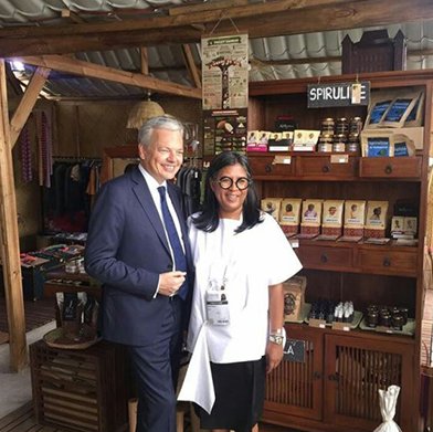 La Belgique et le Chocolat malagasy au Zoma Concept pendant la Francophonie 2016 à Antananarivo. <a href="/menakaochocolat/">Menakao Chocolat</a> <a href="/francophonie16/">francophonie2016</a>