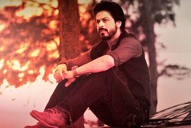 bollywoodins's tweet photo. Has Shahrukh compensated Dilwale with Dear Zindagi? #LoveYouZindagiClubMix https://t.co/a2i6rYz5Qj