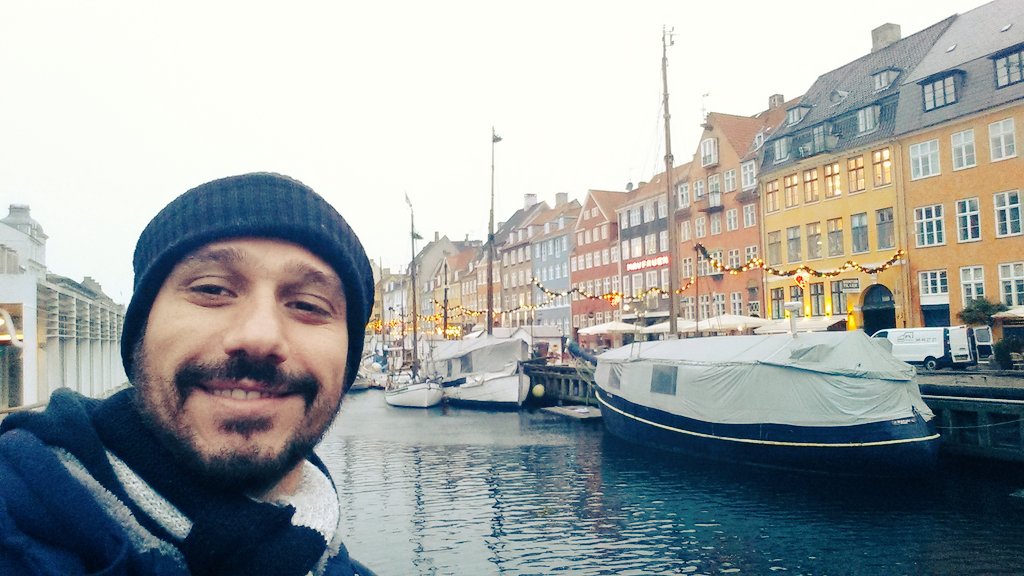 DottGuarino's tweet photo. #CopenhagenTime #Nyhavn #่ฝๆบ #ใซใชในใใชใฎใซๅบๆฌ็ใซ่ชไฟกใชใๆใใใใฎๅฟใใใใฅใใฟ๐๐ #JoelSe #JoelSepel #JOELSEPEL #A #Denmark #NorthenTravel #copenhagen #DenmarkTime https://t.co/0RgRts5aXu
