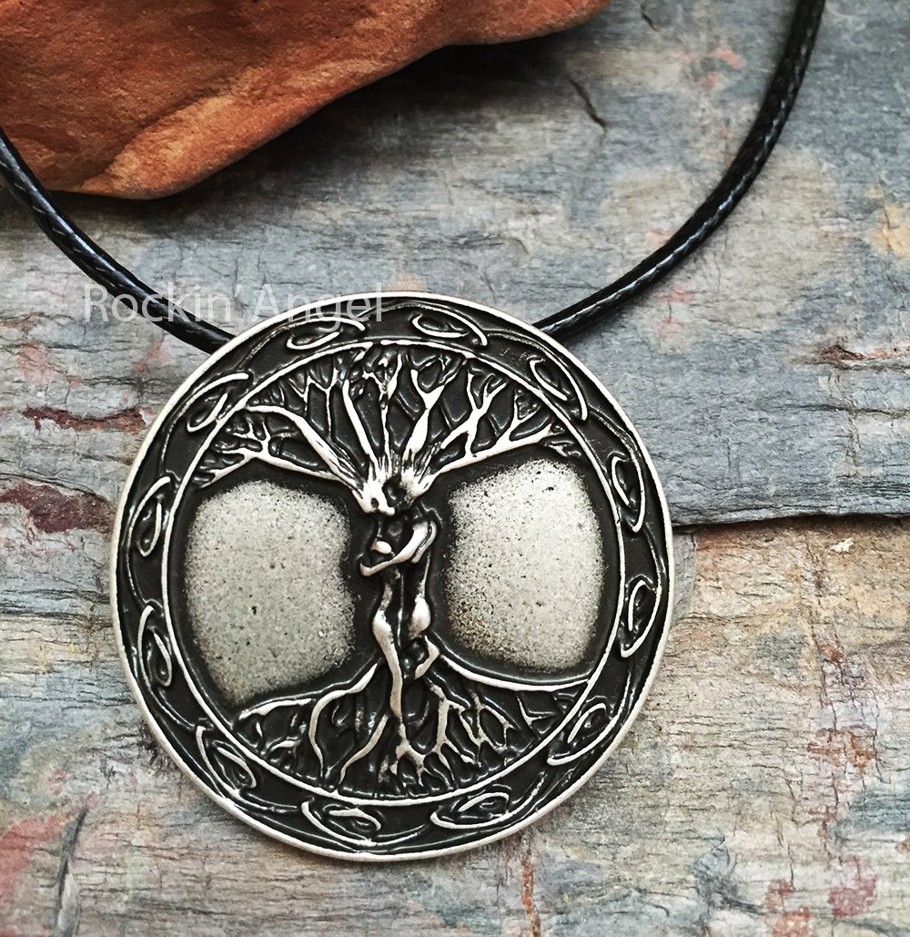 rockinangeluk's tweet photo. #AskAndEmbla #AshAndElm #Norse #Mythology #Viking #jewellery #jewelry 
New in stock today - https://t.co/iCqRdeSdOD https://t.co/oKyksIijeR