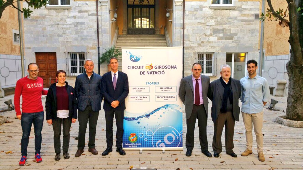 peppujols7's tweet photo. Presentació de la 7 esicio del  circuit Girosona de @nataciocat. Assistents:Delegat, Presidents de Clubs, Jutges i entrenadors.@esportcat https://t.co/oIQKRxJXB7