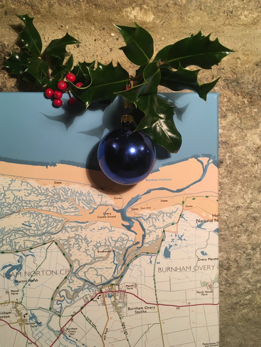 yellow_maps's tweet photo. #ChristmasContest #giveaway! Share a snap of you using one of our #localarea maps &amp; you could WIN a #canvasmap (pictured). Ends 12/12/16 https://t.co/o1Ql66GyyJ