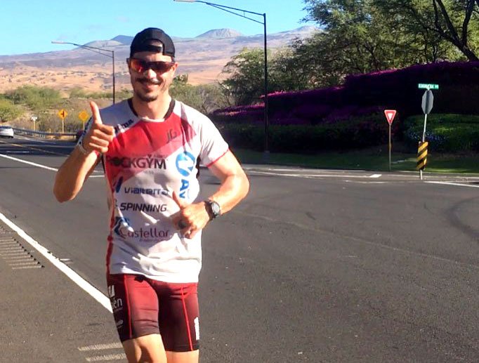 Menudo crack!! El jiennense <a href="/JuanmaLifeStyle/">Juanma Gutiérrez</a> logra la séptima posición (1er español) en el Mundial #UltramanHawaii: eldeportedejaen.com/2016/11/juanma…