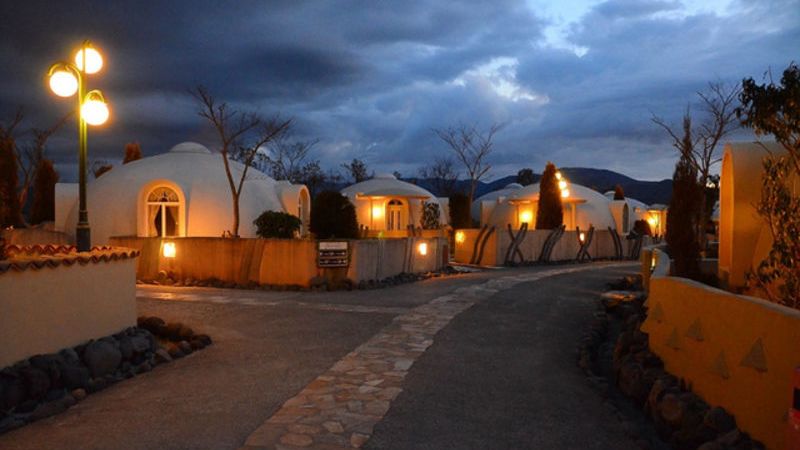 TelefonicaED's tweet photo. El encanto arquitectónico de las casas en forma de cúpula https://t.co/eFYW9mBvf7  #economíadigital https://t.co/6XwObDCDKL