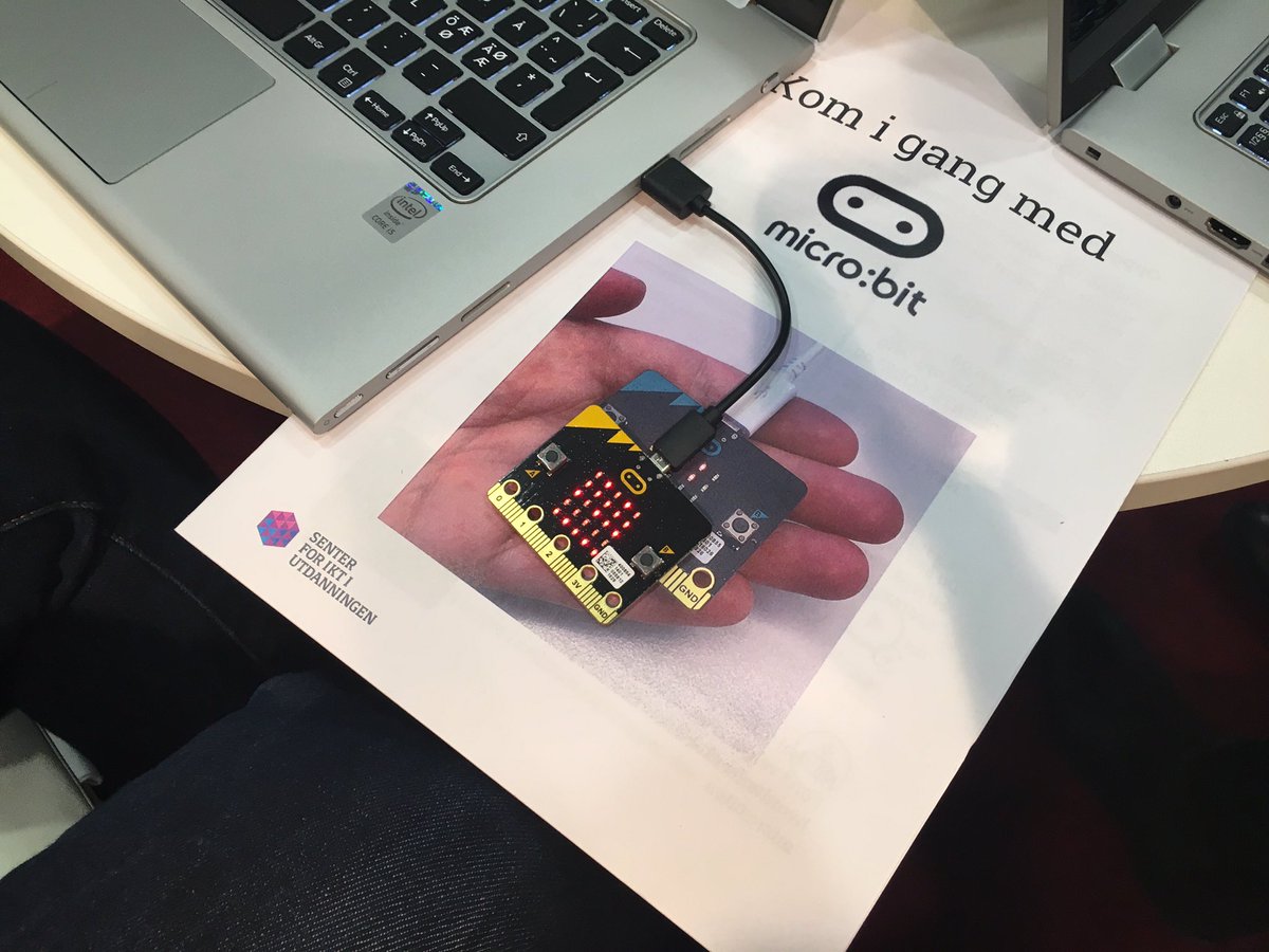 iktsenteret's tweet photo. Prøv micro:bit, dataspill og virtual reality i rom for lek og læring under #settdagene #settdate i dag 14-16, tirsdag 11-13 https://t.co/x4Ut0dNZ6v