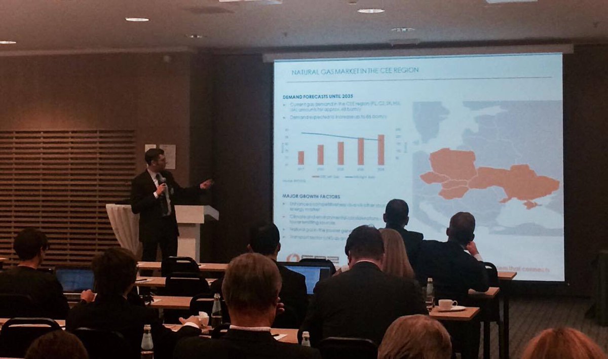 EELEventsEnergy's tweet photo. Mr Slawomir Sieradzki, GAS-SYSTEM is holding a presentation on #LNG terminal in Swinoujscie and its tole in the #Baltic region #besenergy https://t.co/9Eq37nmcNX