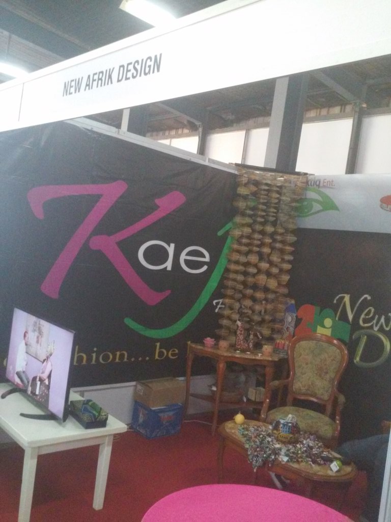 FoireDeLome's tweet photo. Afrique new design ton émission est à la foire au @SICOBE1 @faloalognon @nadi https://t.co/8GxWMhkY1a