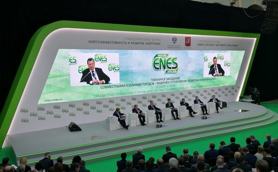 ZersGroup's tweet photo. Г�� «Церс» представила донской регион на энергетическом форуме в Москве.

#ENES2016 https://t.co/24NWQIb73n