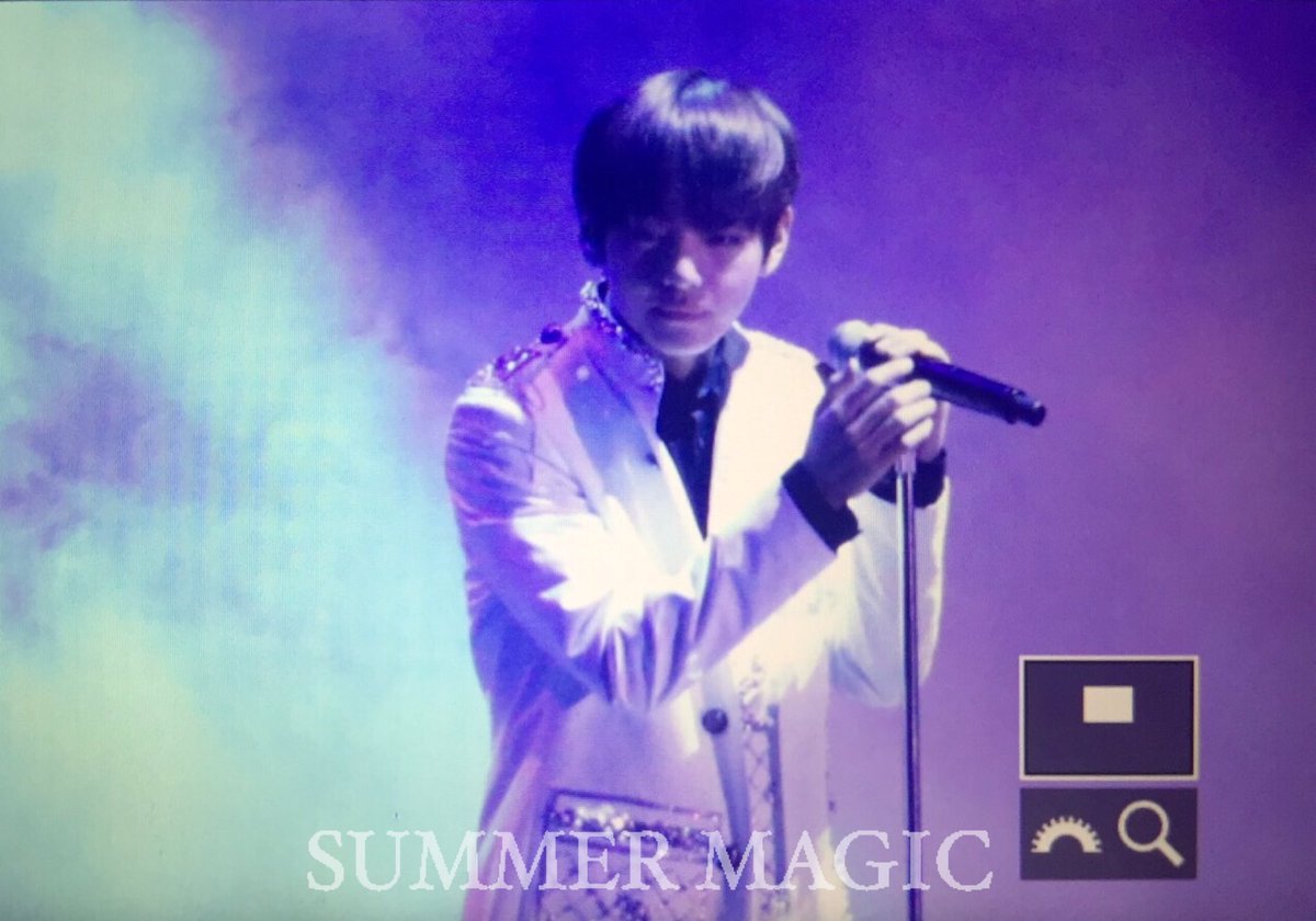 oddbaxll's tweet photo. Bulletproof_SG: RT summer_magicV: 161128 도쿄
#방탄소년단 #뷔 #V #태형 #태태 BTS_twt https://t.co/Y8pyTSb7XR