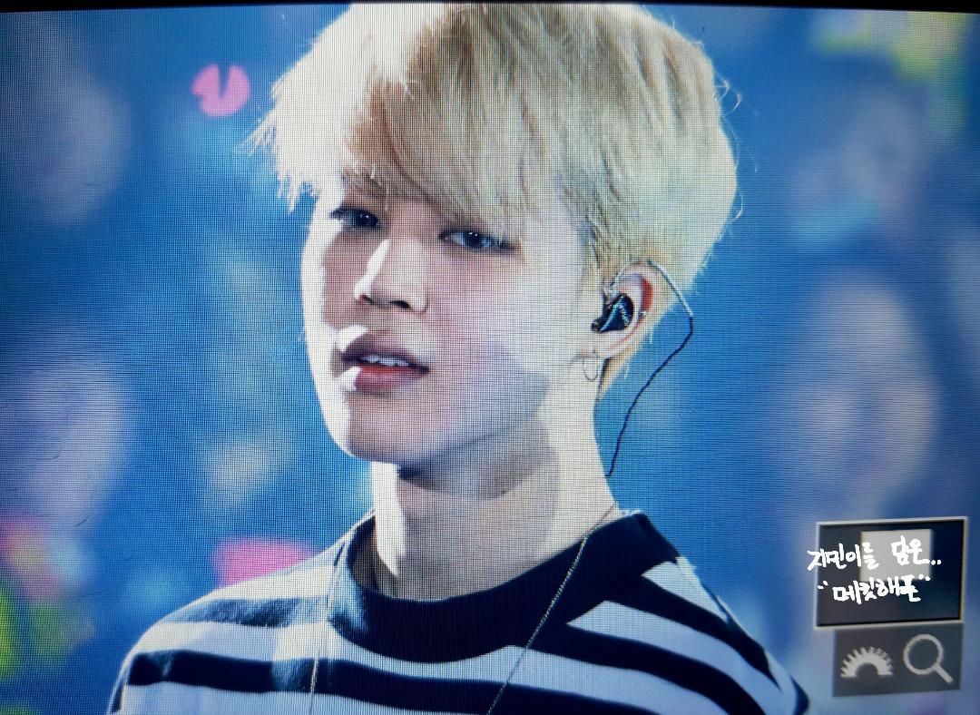 oddbaxll's tweet photo. Bulletproof_SG: RT mih_JM: 161128 도쿄 PREVIEW #JIMIN #지민 BTS_twt https://t.co/YUYoPDVAJB