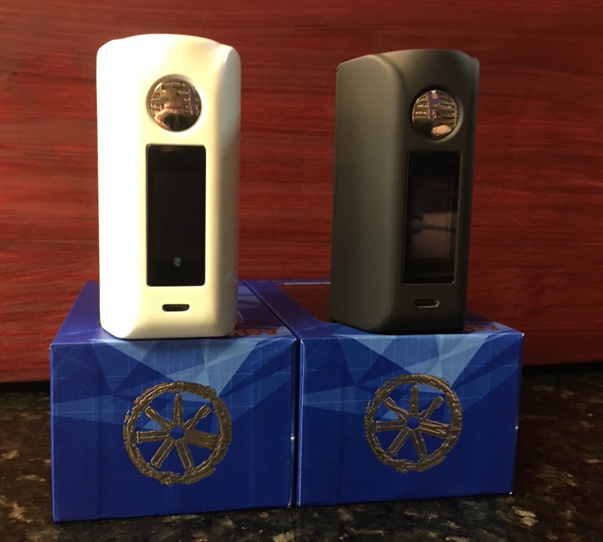 VapeFortified's tweet photo. MOD SPOTLIGHT:
Asmodus Minikin 2
180 Watts, Dual 18650 with pass-through, touch screen!
An ergonomic powerhouse, available at Sevier Vapor! https://t.co/qzm3LKBca9