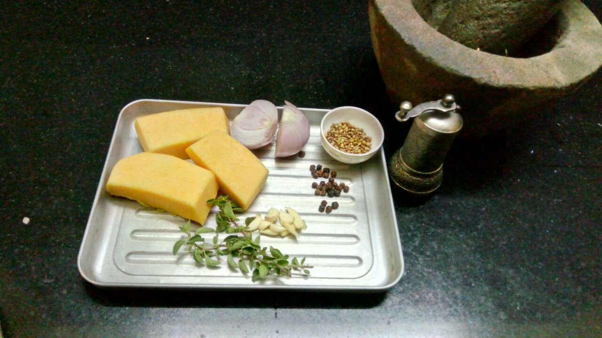 grindingstonefd's tweet photo. A slight nip in the air calls for our favourite Roasted pumpkin soup...#livetoeat https://t.co/bz3ZLTKKRr