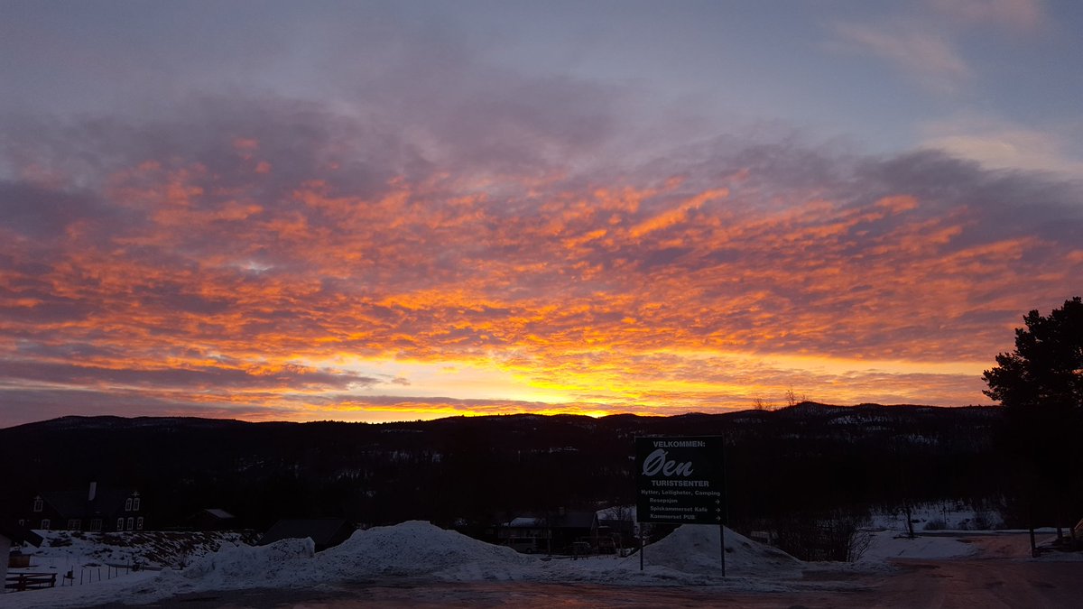 Anem a entrenar💪💪 #bondia <a href="/EsquiAlpiFCEH/">Tecnificació Alpí</a> <a href="/fceh_cat/">Federació Catalana Esports d'Hivern</a> <a href="/girlscatskiteam/">Girlscatskiteam</a>