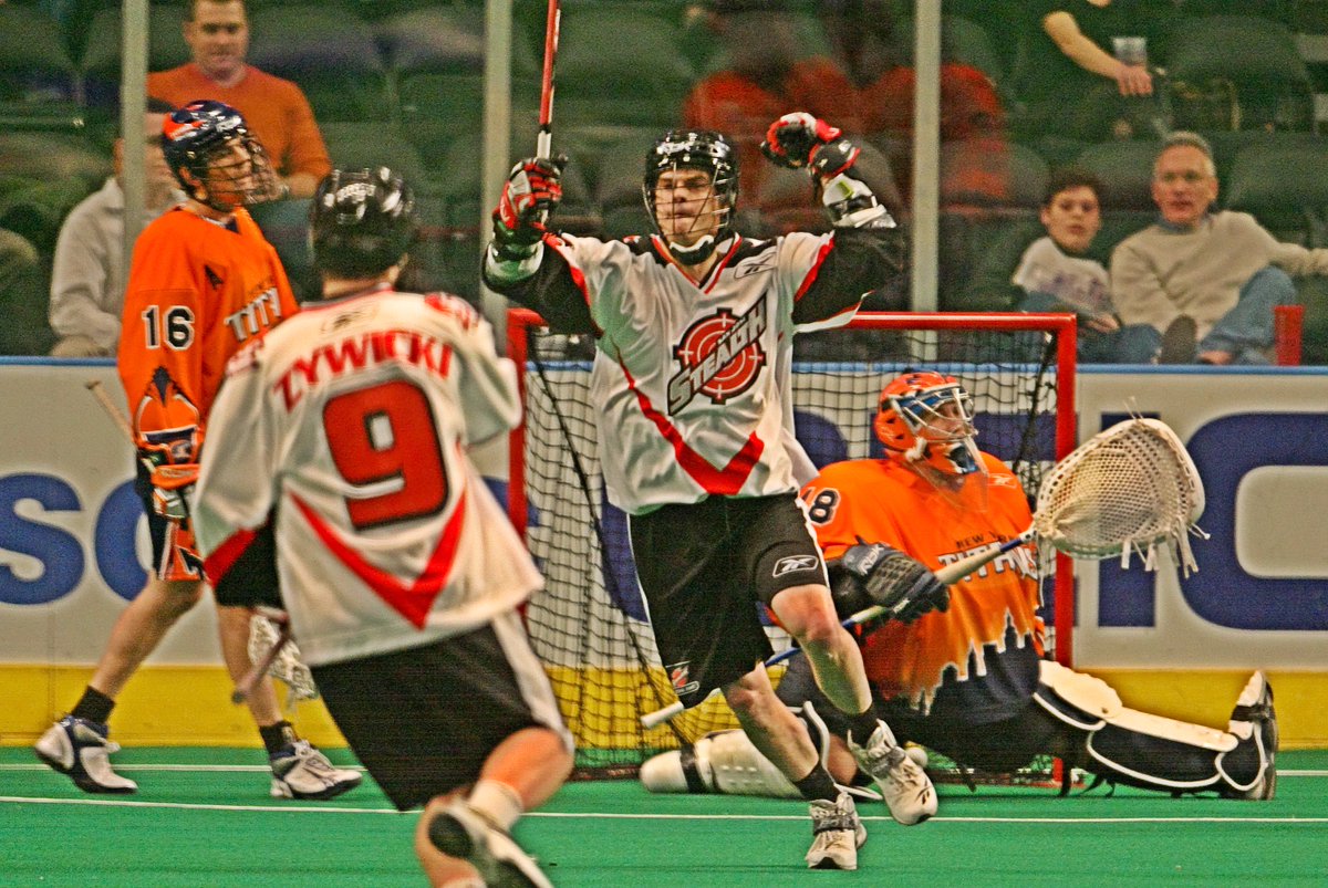 "Trust me, I love 🇨🇦 but I think attracting more 🇺🇸 players can only benefit the #NLL short &amp; long term." - @EMart55 usboxla.com/blog/2016/11/2…