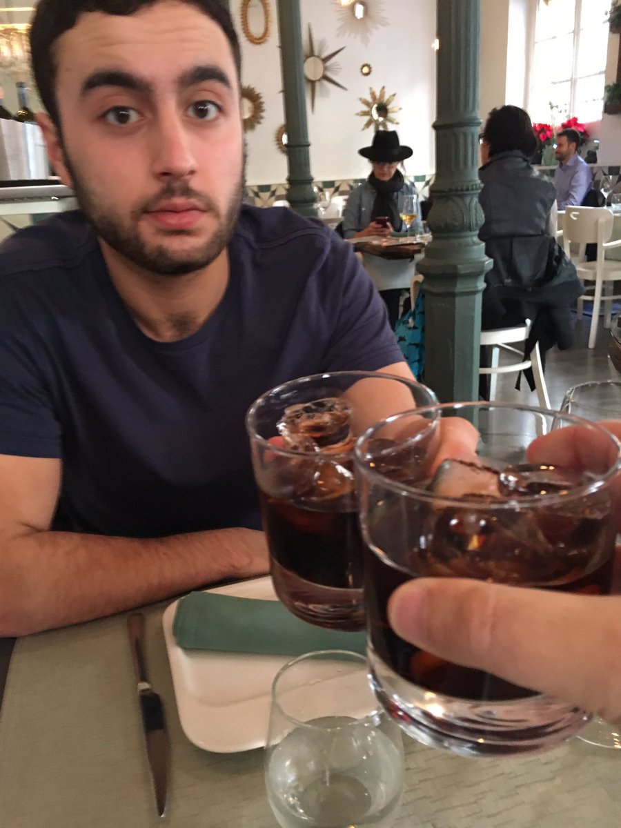 SastrePaco's tweet photo. En @Bacira_rest con @Jsastreverge antes de marchar teníamos que venir !! Un espectáculo !!👍🔝@sitioparapostre tenemos que venir @MemoMark3 https://t.co/Yf9KKnB0ZO