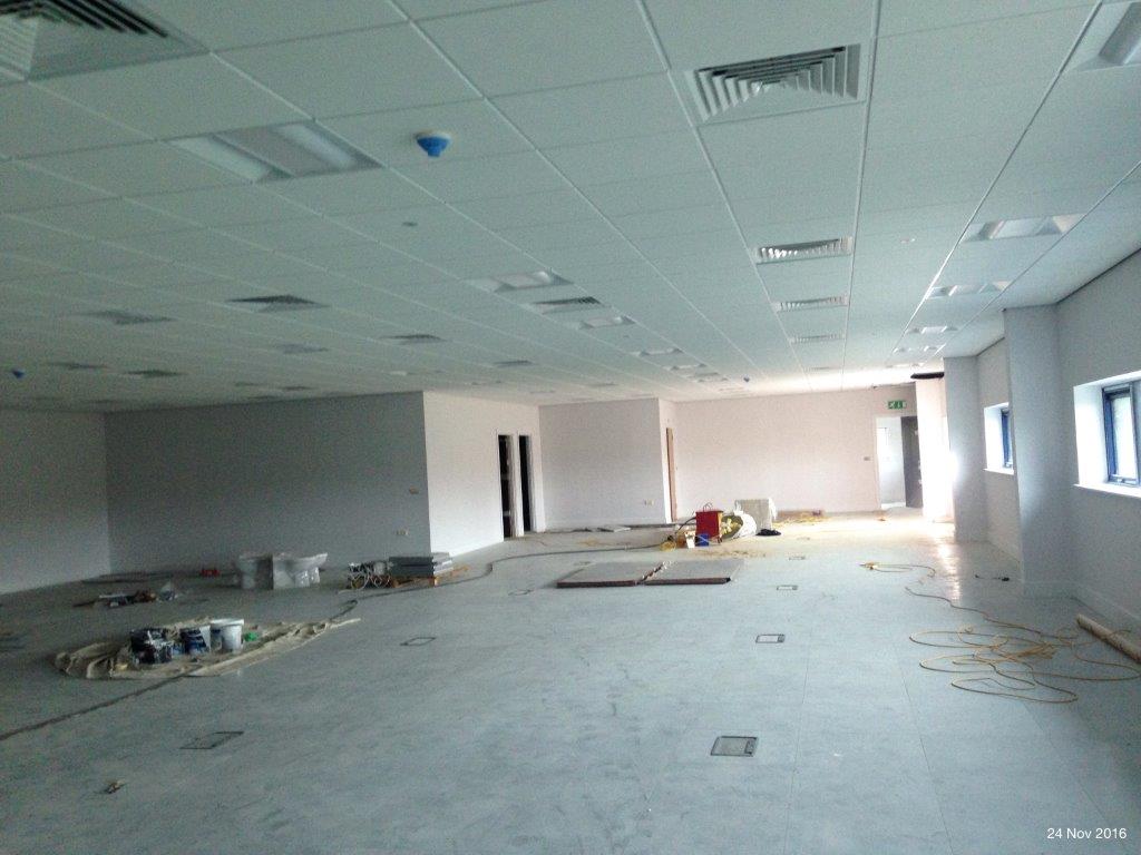 ParkwayMK's tweet photo. Week 29 at Bourne End! #hewletts #kgm #abbeyflooring #gandafire #argon #ksdecorating #holford #mandek #gregsavage #landplan #aalamb https://t.co/nBEGQ6lbtO