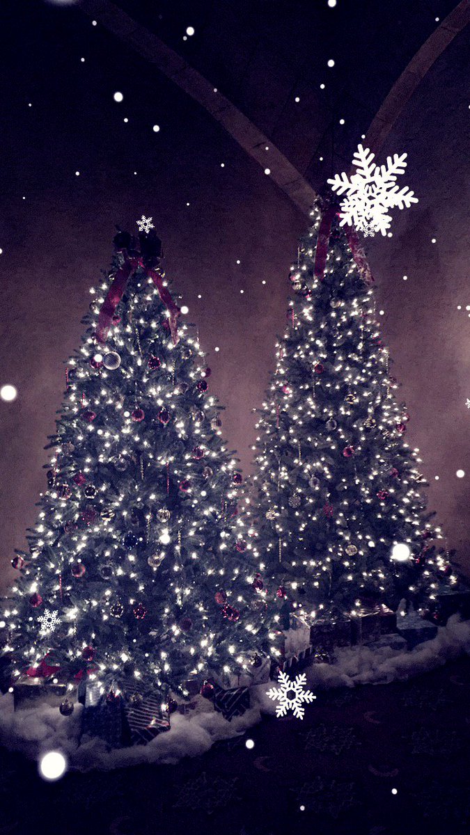 Let it snow! Let it snow! Let it snow! ow.ly/SRRw306sL8P #FoxTheatreATL