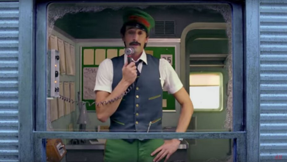 THR's tweet photo. Watch Wes Anderson's Christmas Ad for H&amp;M Starring Adrian Brody https://t.co/VxpcDHJ3tD https://t.co/PpQ05xv0Vs