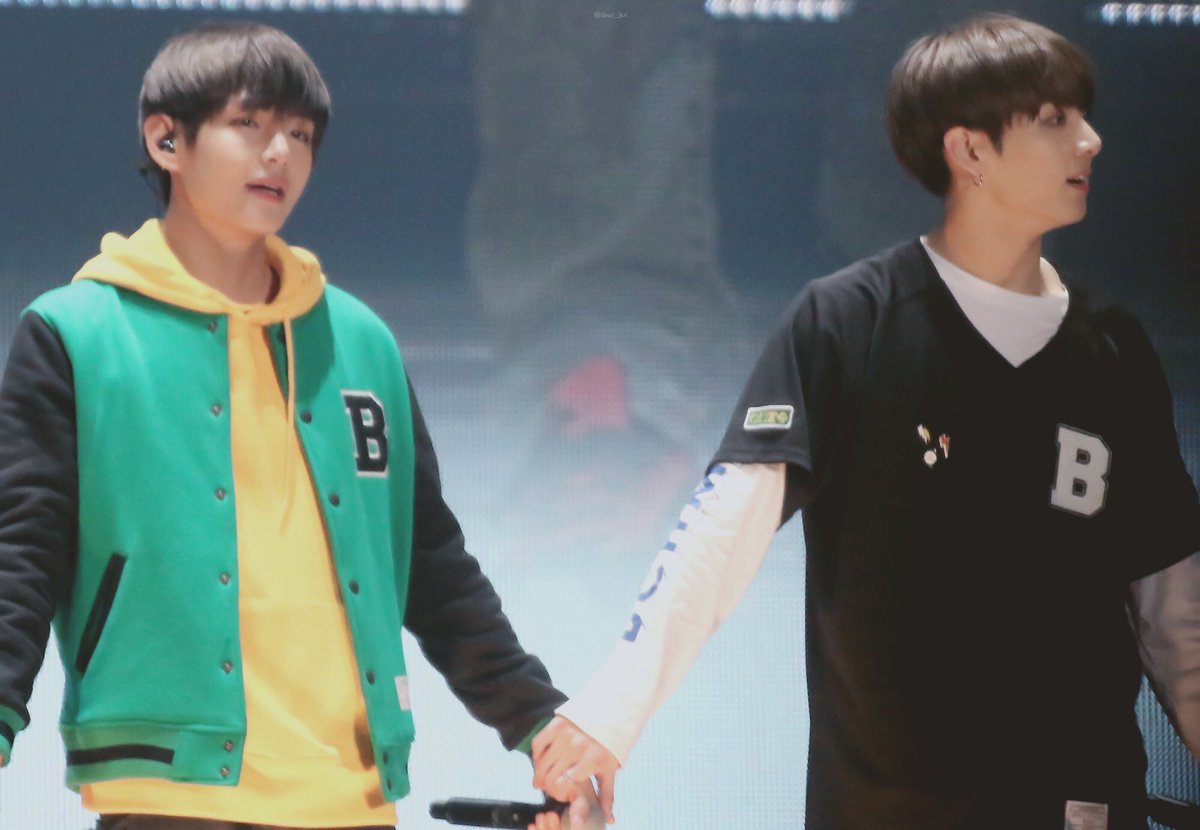 TheTKGlobal's tweet photo. "Hold me tight and let me know that whatever happens, you'll never let go." https://t.co/7Y6uxGIDw1