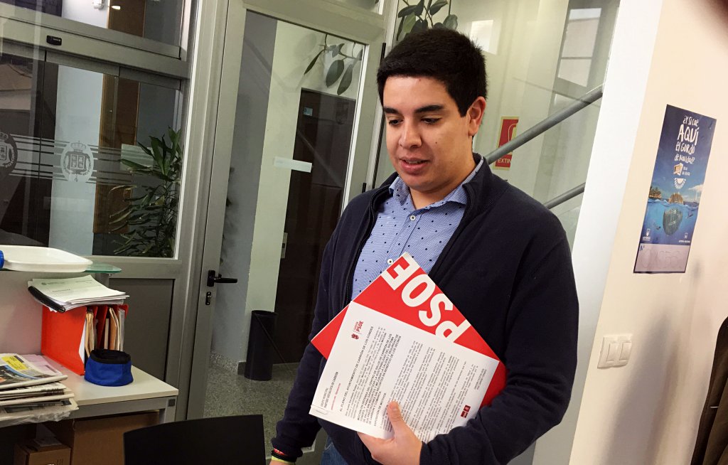PSOECarrion's tweet photo. El PSOE de Carrión presenta una iniciativa en el Ayuntamiento para el mantenimiento, mejora… https://t.co/gsmV72u9Rb https://t.co/iqEHP8B6KR