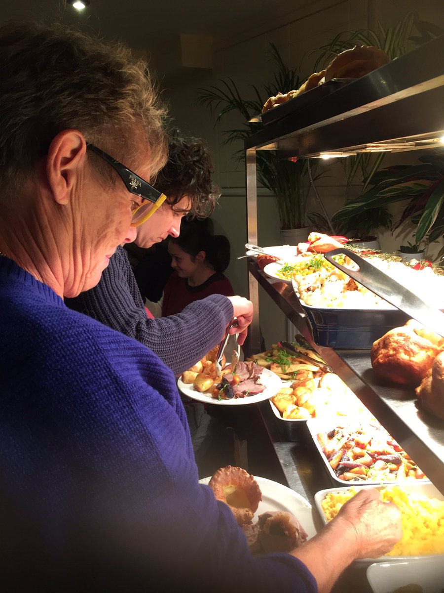 BelindaJEvans's tweet photo. Superb Sunday roast @greenroomN16 https://t.co/2AXckRC7Ya