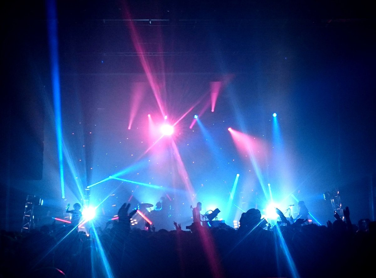 sonia_monica82's tweet photo. Just wow!! #M83 #junktour #belgium #anciennebelgique #ABconcerts https://t.co/b7HfsstXSf
