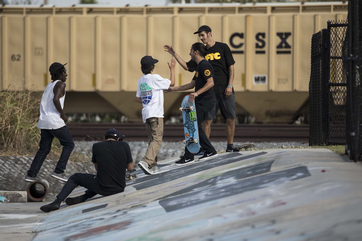 Watch <a href="/KhuleNgubane/">Khule Ngubane</a> and the crew shred the streets of Tampa in the new #SpaceInvaders over on <a href="/StreetLeague/">Street League Skateboarding</a> 🎥: monsterne.ws/PX96LT4G