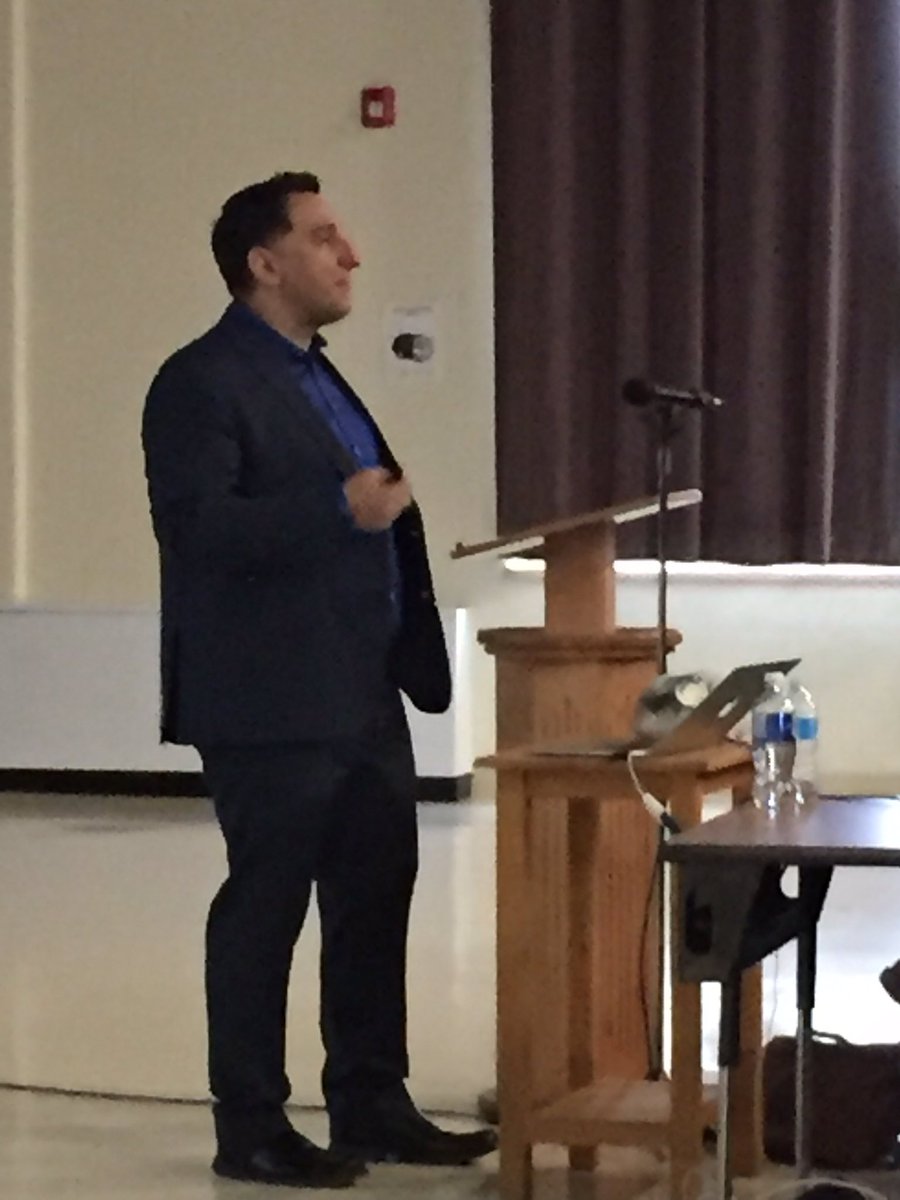 scdsb_bagnato's tweet photo. Thankyou Dr Couros on humanizing the internet! #scdsbtech https://t.co/CU9NWGEp1k