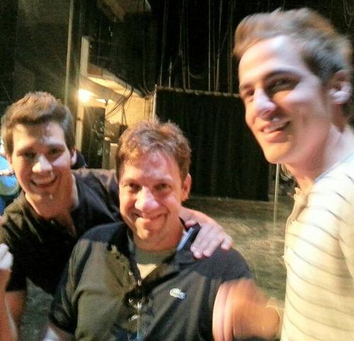 BigTimeVoters's tweet photo. The legend who made it happen :') Forever thankful. #RushersRemember #7YearsOfBigTimeRush
#ThankYouScottFellows https://t.co/APJ9bEX9Ng