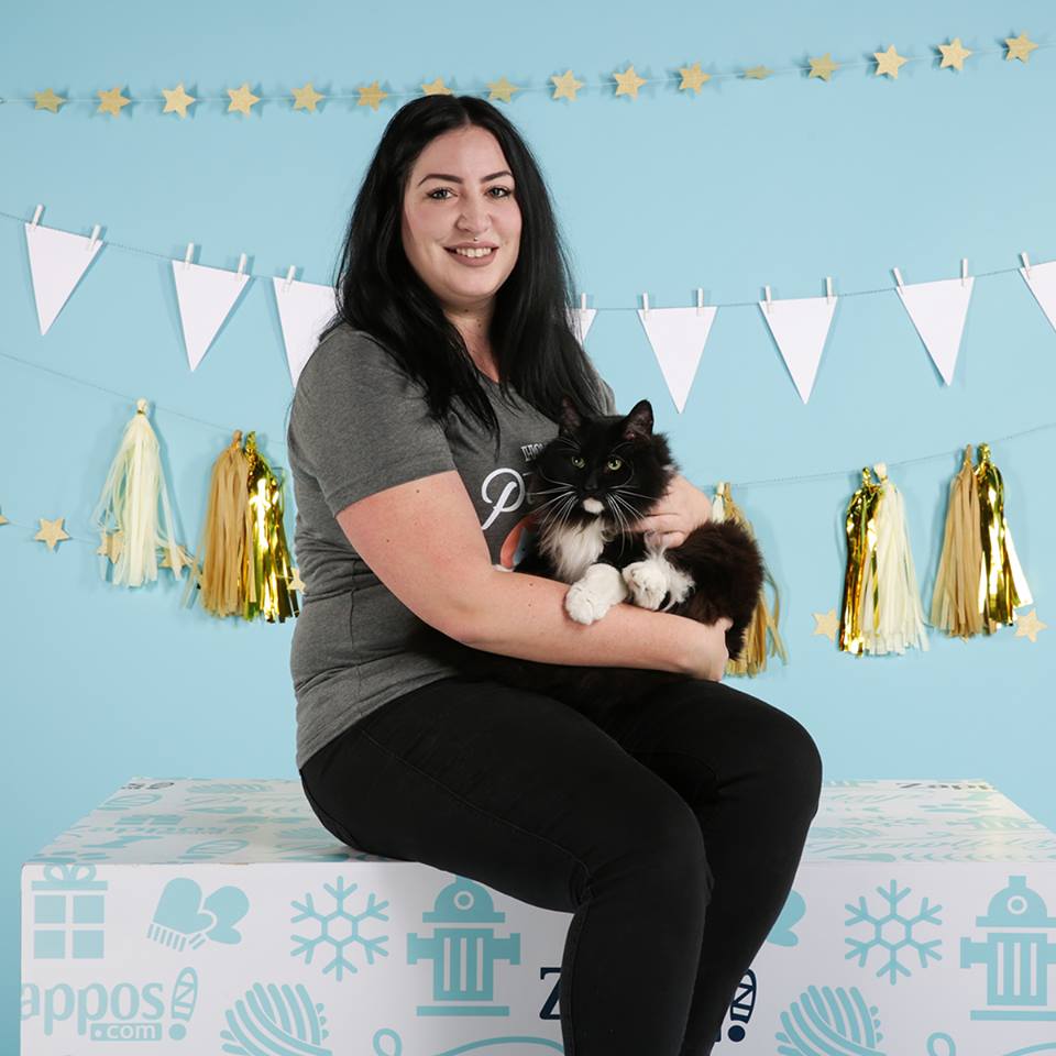 Capribthomas's tweet photo. @jimmyfallon RT/RT Nothing beats cuddles with your furry best friend, rescue a pet this weekend https://t.co/DOHmbOZRTl  #pawlidayz https://t.co/7ErCBlROxD