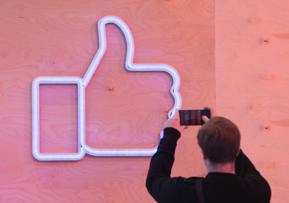 How Russia used Facebook to spread fake news during the election: slate.me/2ftCLyT
