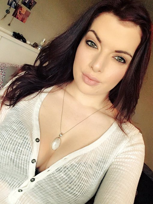 xo 😘✌🏻️❤️ https://t.co/jIYvmYT4fB<a href="/tag/tuesdaytease"class="tags"><span>#tuesdaytease</span></a><a href="/tag/martesdeespejo"class="tags"><span>#martesdeespejo</span></a>