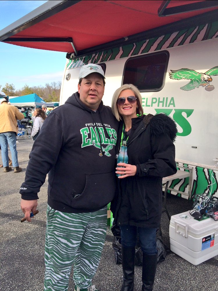 Wh1pper's tweet photo. Yeah, man! Craig is a phreakin legend in MoCo, MD. @CoconnellFox29 @FOX29philly @fox5dc #FlyEaglesFly #Zubus @Eagles https://t.co/DAxOdQkR1d
