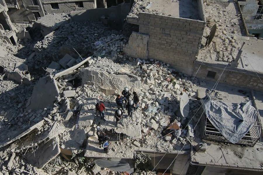 ihhinsaniyardim's tweet photo. Halep'te son 12 gün içinde 500'den fazla kişi öldürüldü, 1500'den fazla kişi yaralandı ve 4 hastane vuruldu. #HalepÖlüyor https://t.co/VitpdX58bo