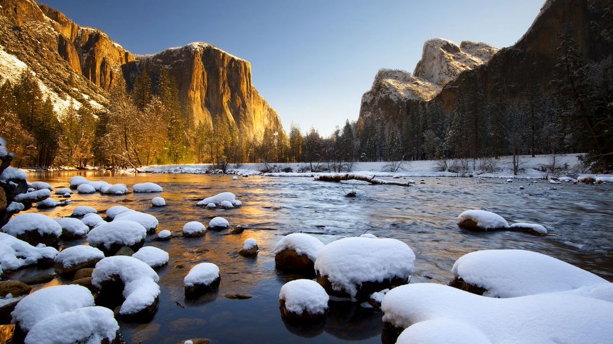 Temperatures might be dropping around the country, but that shouldn’t deter you from opting outside. Here are 10 ... curbed.com/2016/11/28/137…