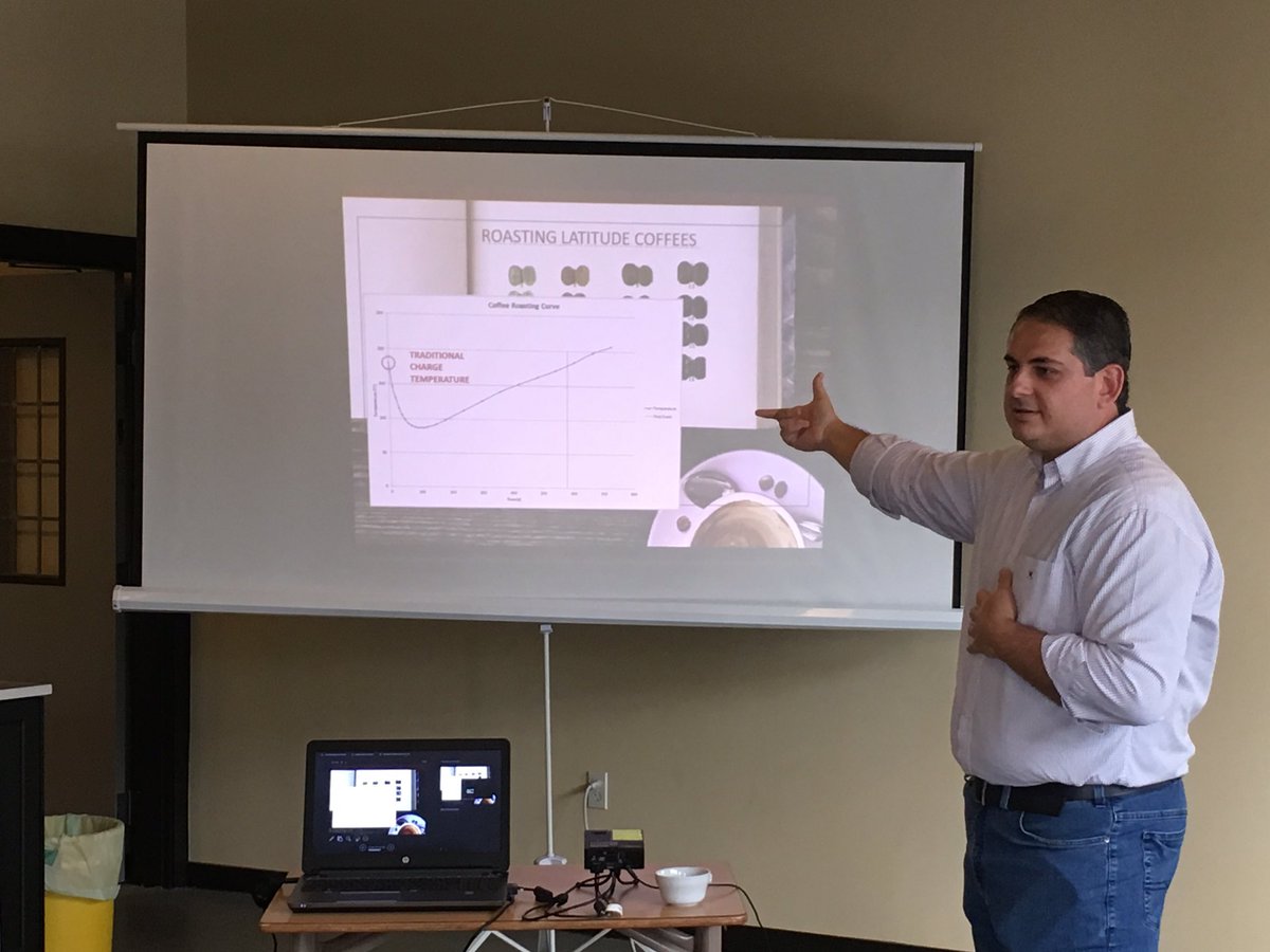 El Maestro, Luis Rodrigues from <a href="/capricorcoffees/">capricorniocoffees</a> enlightening us all on the proper roast profiles for Brazil specialty #coffee