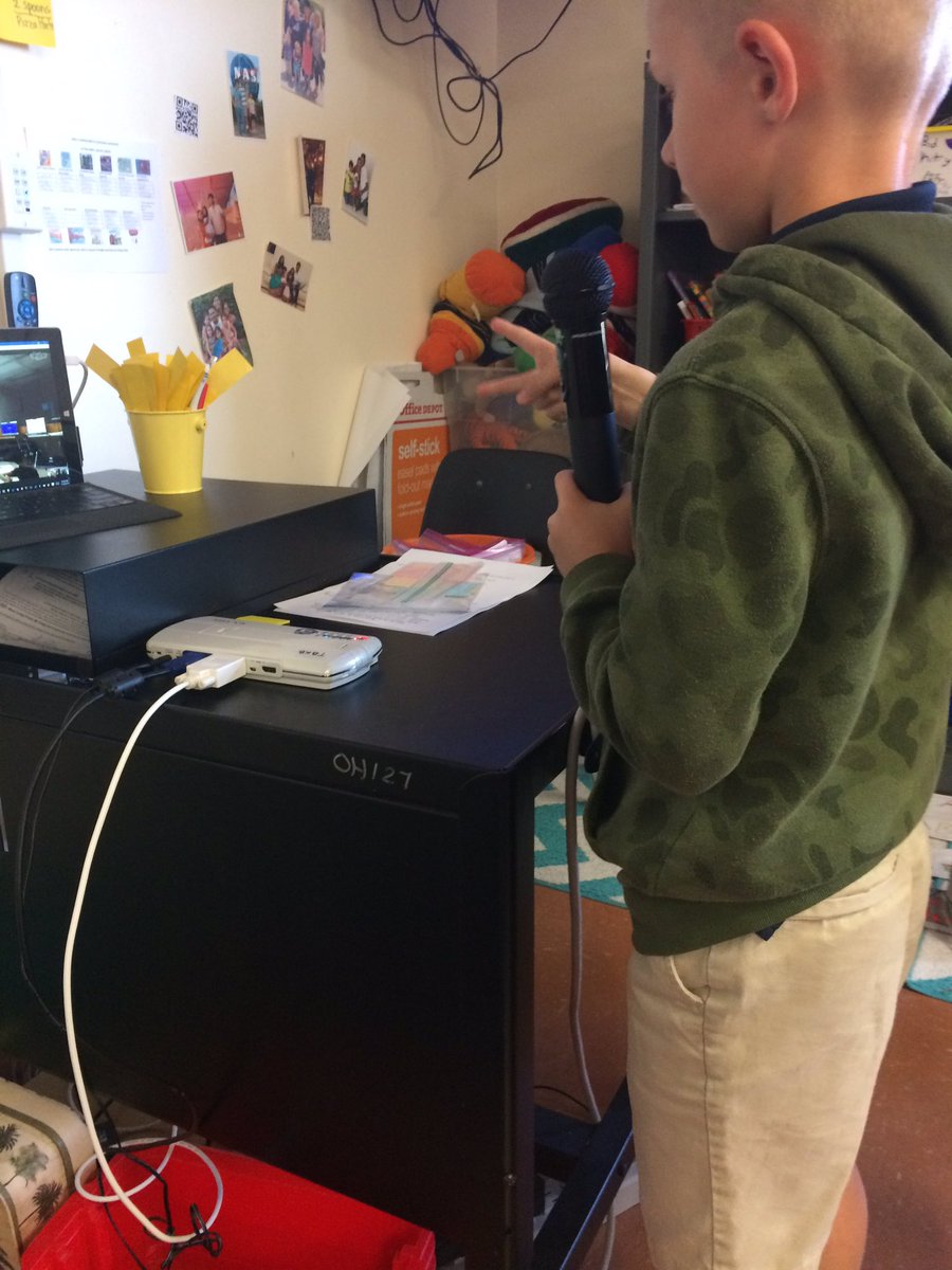 HollandEdTech's tweet image. We are doing a mystery skype every body is very focused on what their job is. @JennaDawson28 Written by the #TweeterJob