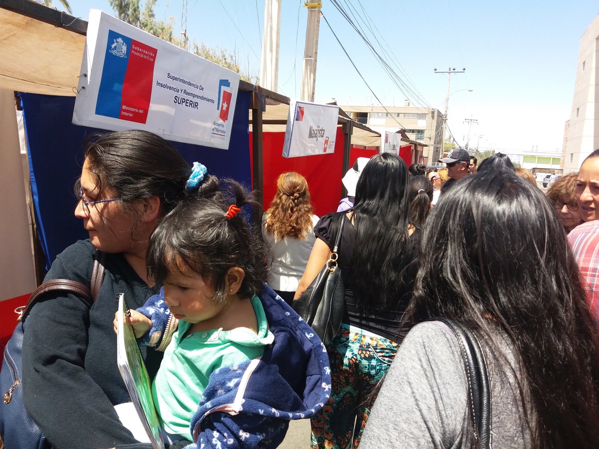 superir_gob's tweet photo. #SIyR #Antofagasta participa en Plaza de la Mujer #Loina organizada por @loa_gober. En la oportunidad se entregó info sobre #Ley20720 https://t.co/0NLG2cgEgV