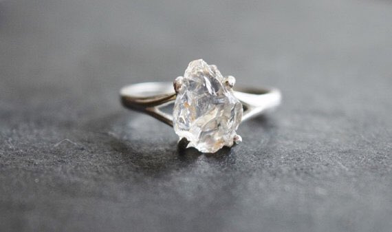 Perf_Proposals's tweet photo. Can't decide whether to go #traditional or not? Why not try a raw #diamond #engagement ring? #Different, #beautiful, #unique #PerfProposal https://t.co/FyjAXsVjON