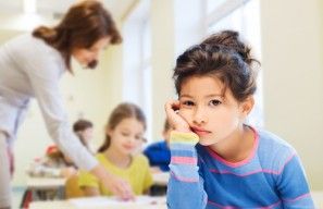 schoolangelng's tweet photo. How to Handle Homesick Students - https://t.co/Smz0GfTkI5 https://t.co/TSIAPn0WhQ