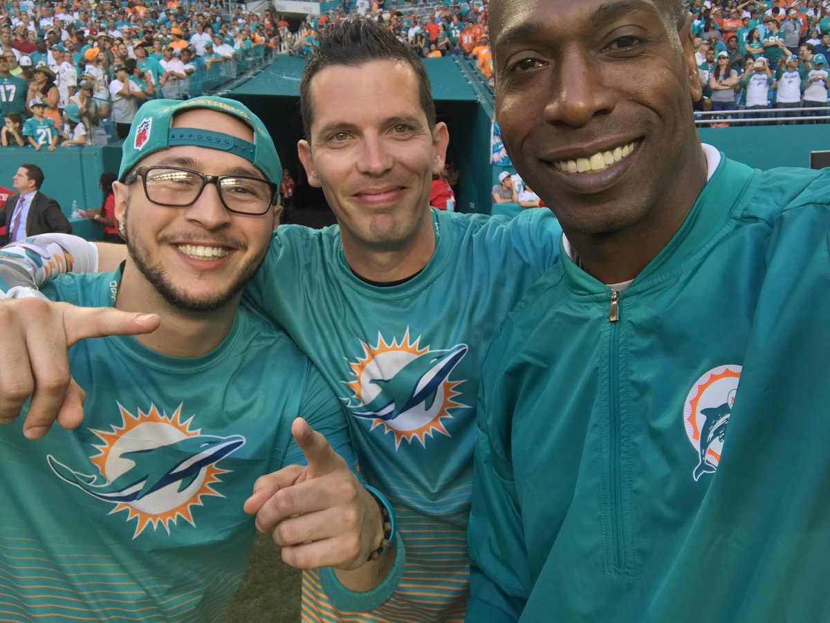 sammaddie29's tweet photo. The #FinsForce was active as usual. @WaldoWaldie great game guys. @HardRockStadium vs. #SanFran https://t.co/rKA5UFkEqN