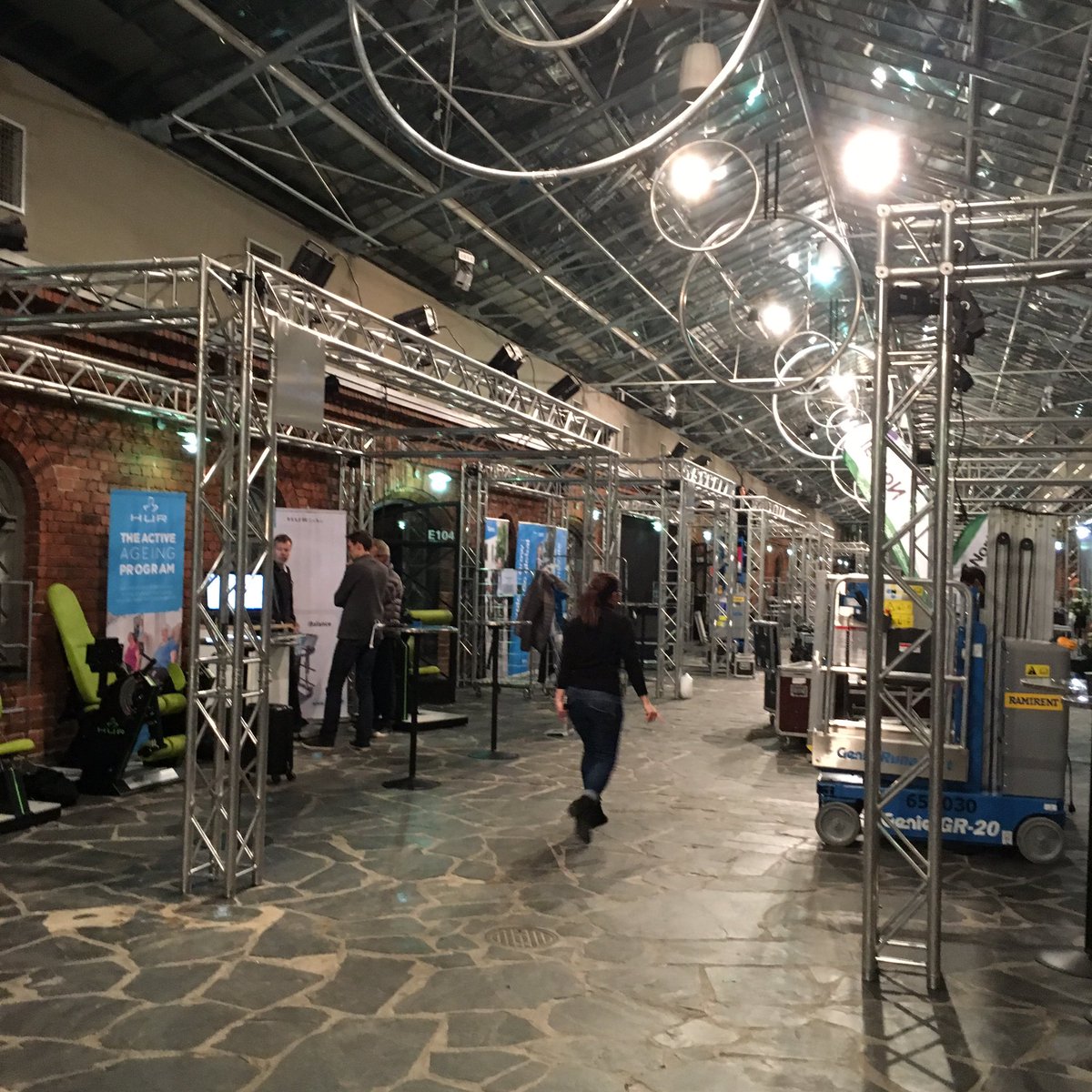 BusinessFinland's tweet photo. #DigitalSilver rakentumassa, odotettavissa huomenna paljon kuhinaa näillä Wanhan Sataman käytävillä #BitsofHealth https://t.co/V42RUrOftg
