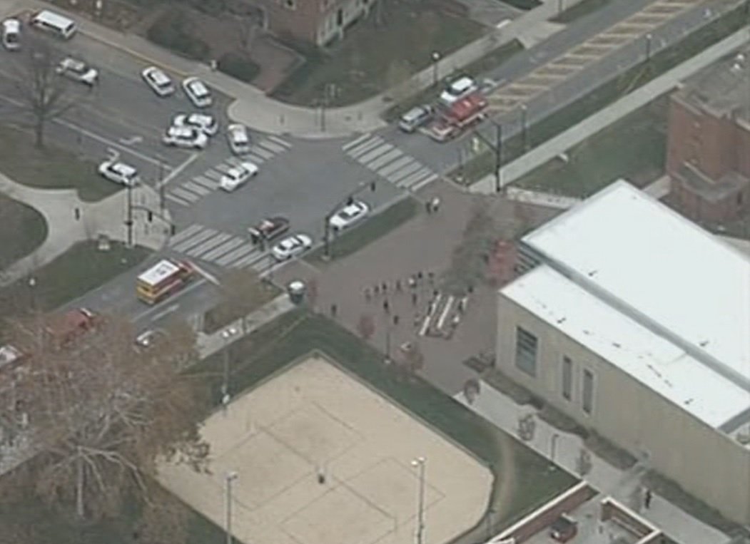 #UPDATE 7 transported to hospital during active shooter situation at Ohio State University bit.ly/2fEIP2K https://t.co/Dm0NnTOZtN