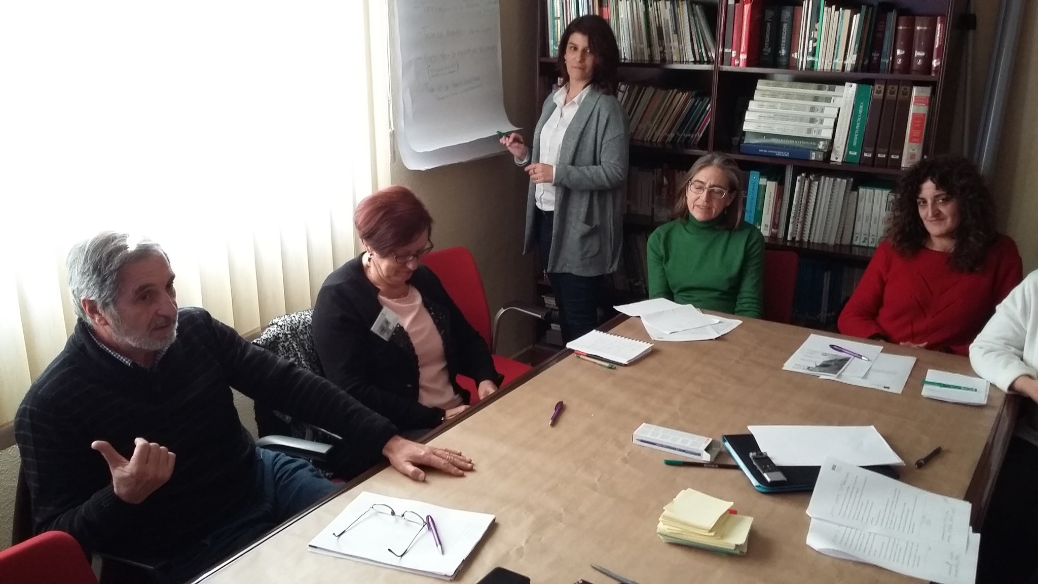 #ForoInfancia Ainhoa  Rodríguez  y Berta Ruiz imparten el taller sobre el bienestar de la infancia en procesos de exclusión social. https://t.co/8DTrLzp8QD