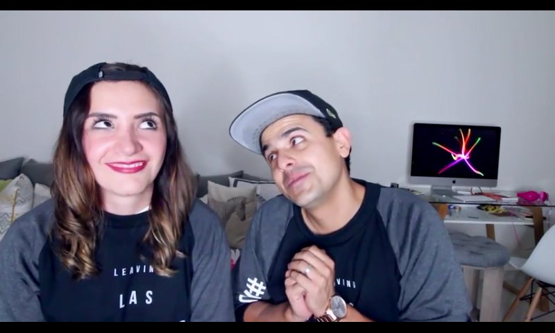 GiulissaV's tweet photo. #QuedateConQuienTeMireComoFichisVeAPao @Sergecast @PaoPoulain #AmorEterno Purito amor 😘😍😍 https://t.co/OGXqokt5rZ