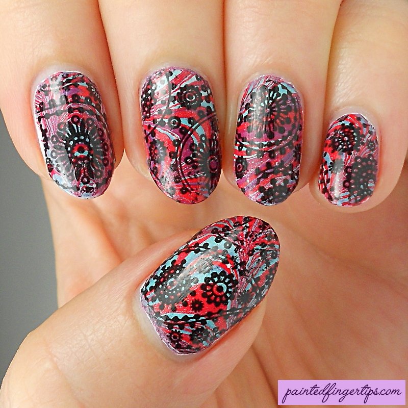 Painted_Fingers's tweet image. Water decals from @bornprettystore over a @ZoyaNailPolish and @HowlingBoutique water marble! paintedfingertips.com/2016/11/review… #nails #nailart